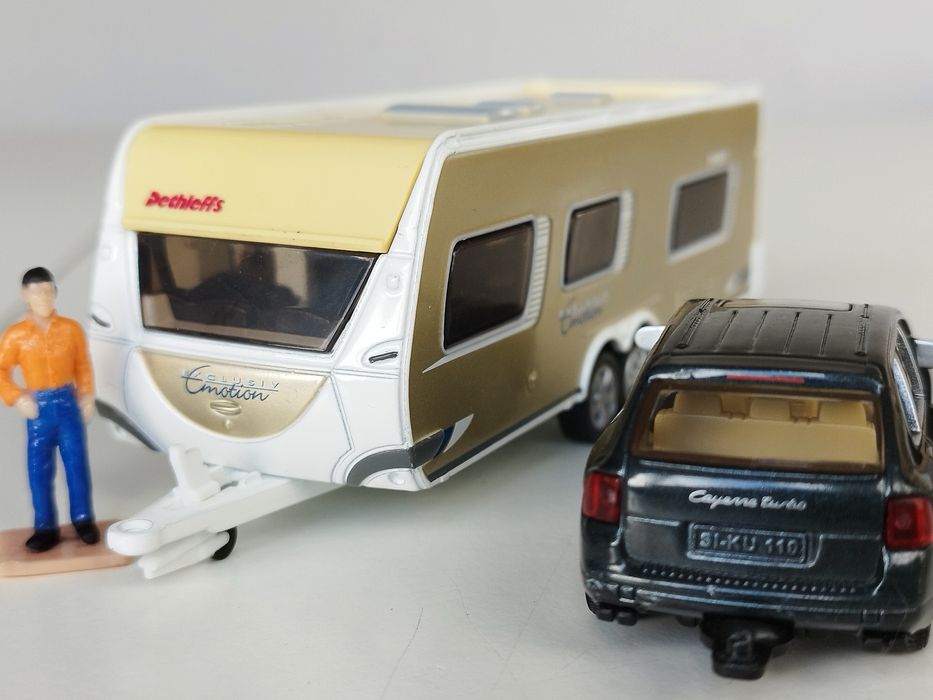 Miniatura carro e roulote SIKU