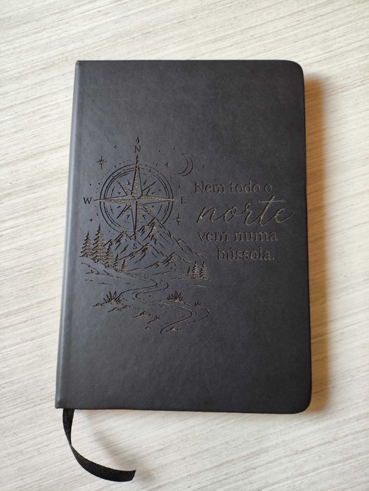 Caderno/Diário/Bloco de Notas A5 Personalizado Preto - Coisas de Geek - Gravação a Laser