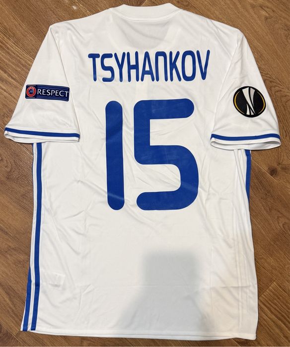 Ігрові футболки Динамо Київ. Віктор Циганков