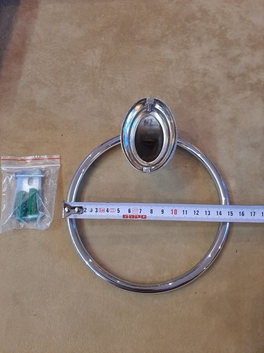 Вешалка для полотенца