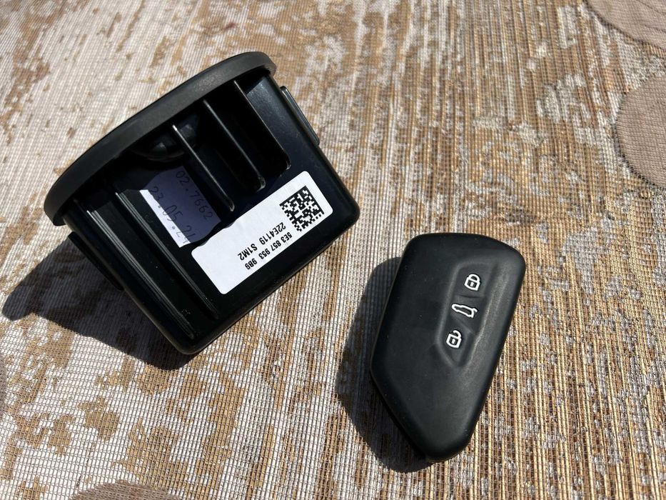 Skoda Octavia 4 Obudowy lusterek Zaślepka isofix Uchwyt na telefon Etui na kluczyk