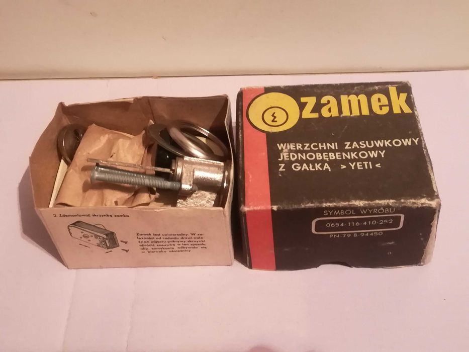 Zamek nawierzchniowy z gałką Yeti