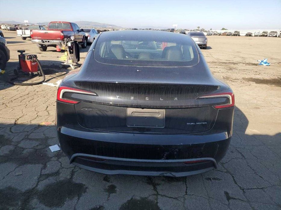 TESLA MODEL 3 highland Бампер 2023- тесла модел 3 розборка