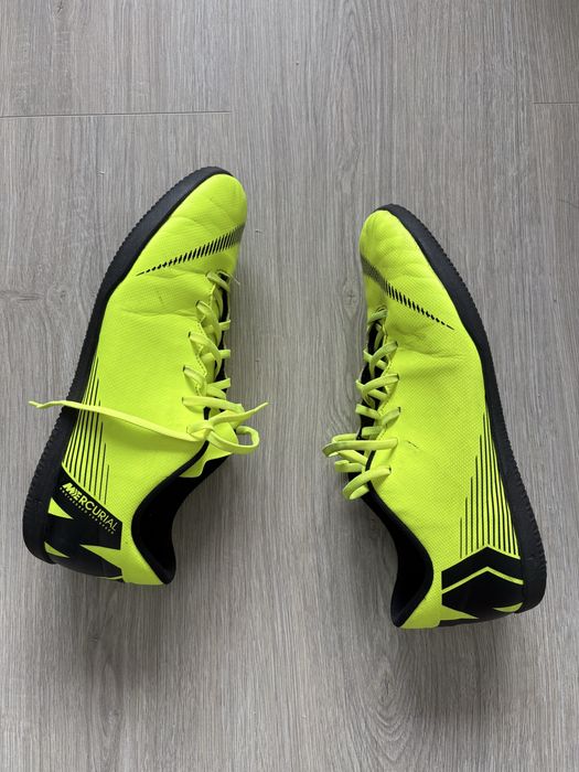 Sapato futsal Nike Mercurial