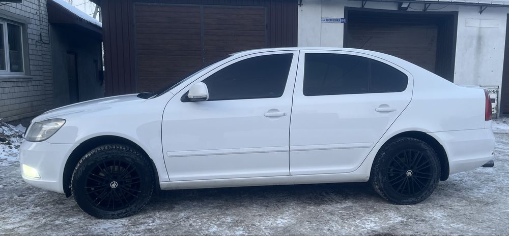 SKODA OCTAVIA A5-2012 р.1,6 Газ-бензин