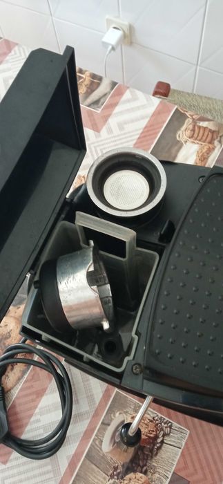 Máquina café pó Delonghi