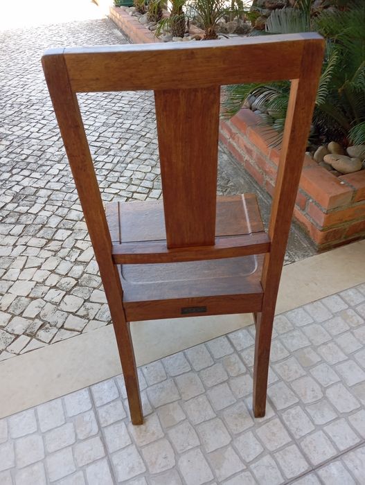 Cadeira antiga de escritório