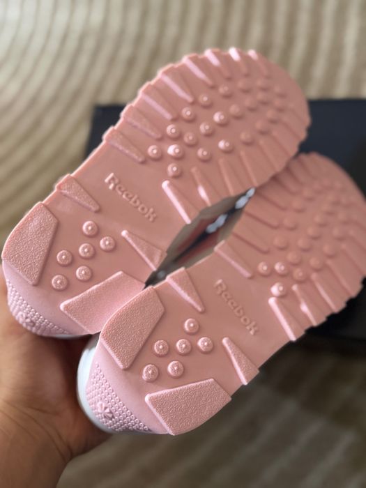 Sapatilhas Reebok tam 36.5 novas com etiqueta