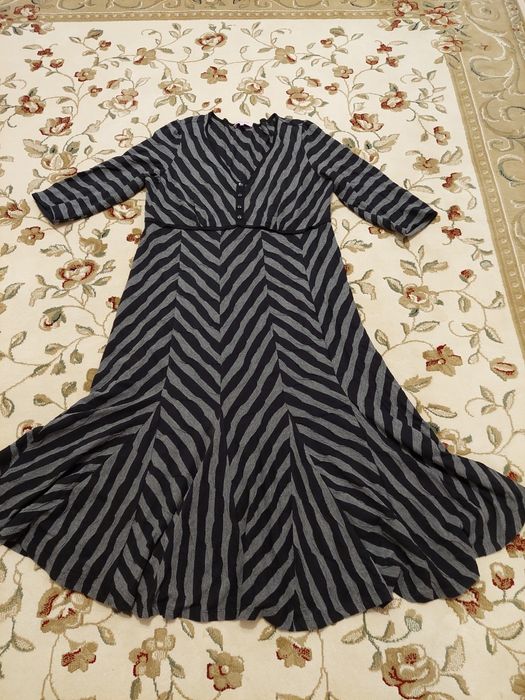 Комфортное платье большого размера