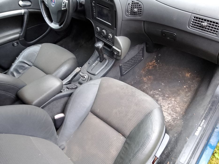Saab 95 wersja Vector 2.3 turbo 220 km