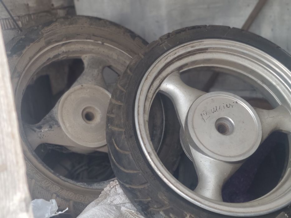 Диски 130 70 13  до вайпер шторм