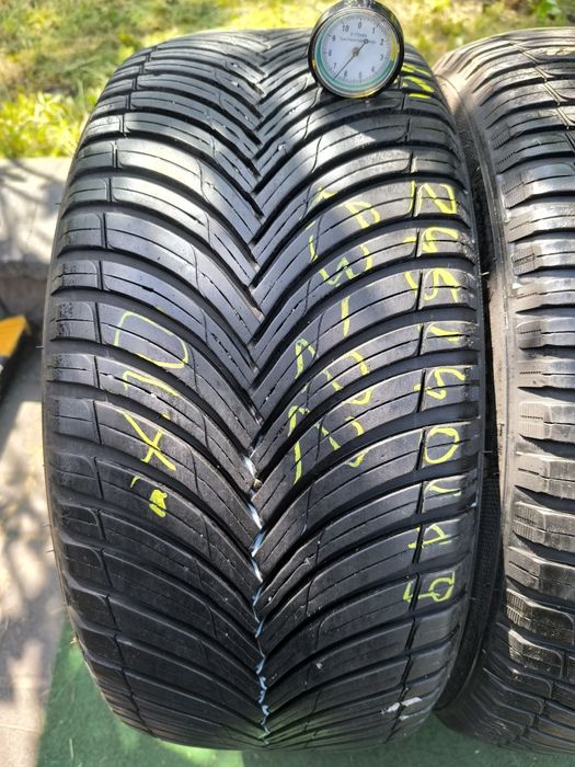 *Opony Kleber Quadraxer Allseason 245/40/19 para