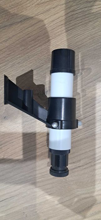 Teleskop astronomiczny F30070