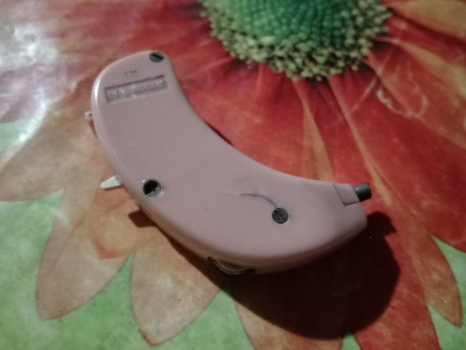 Слуховой аппарат Электроника У-2 на запчасти