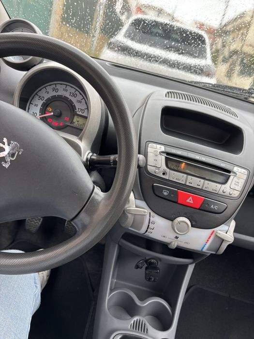 Peugeot 107 comercial