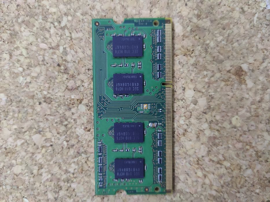 Модуль памяти для ноутбука Samsung 1 GB M471B2873FHS-CF8