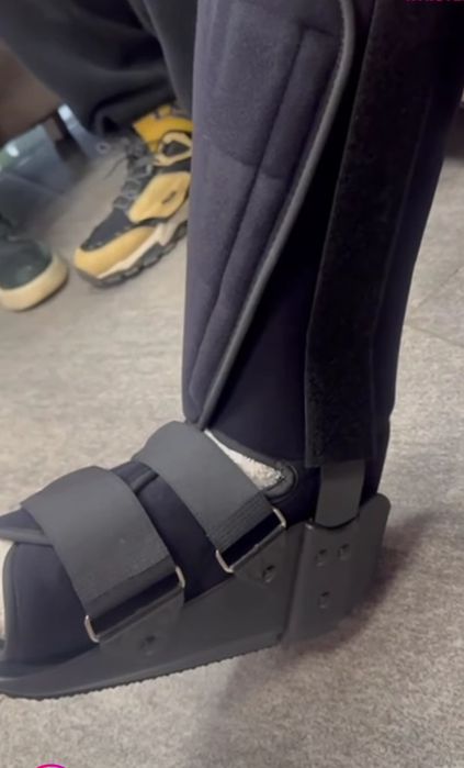 Продам Ортез медичний,ортопедичний ,замість гіпса б/у.