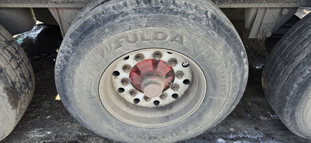 Продам полуприцеп  самосвал  на 30 кубов идеальное состояние