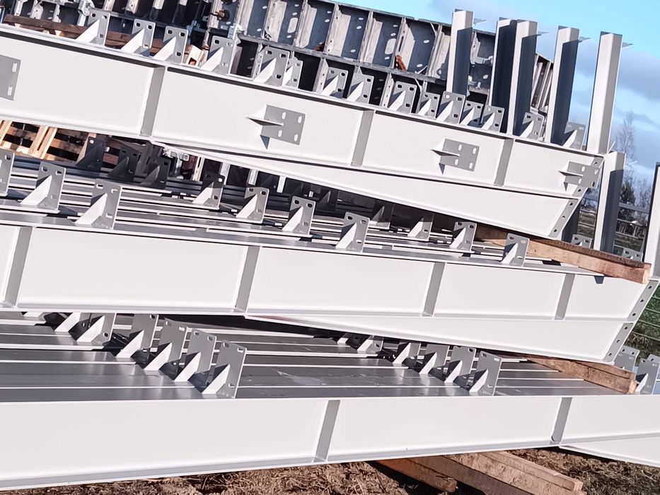 Konstrukcja  hali wiaty stalowa   17 x 30 x 6