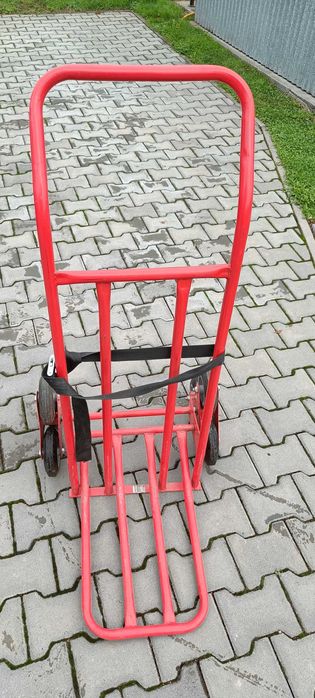Wózek transportowy schodowy
