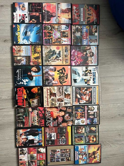 DVD плеєр Philips DVP3040K/51 + Диски з фільмами, караоке