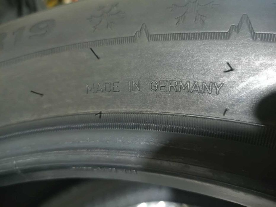 *Шини Dunlop 235/55R19. 4шт. Зима 2024р (0001)