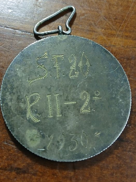 Medalha feita da moeda 1 escudo