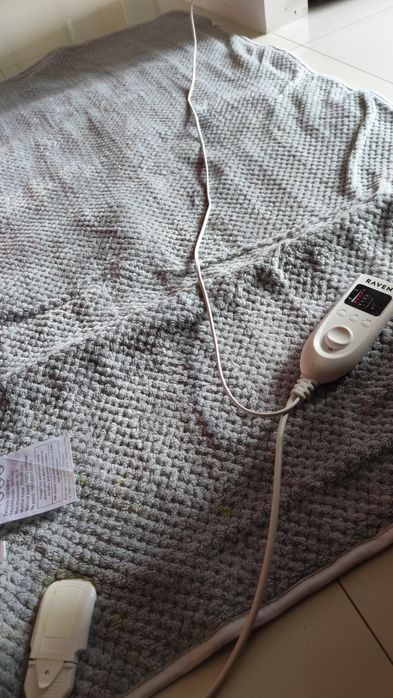 Koc elektryczny/ mata grzewcza Raven EKE001