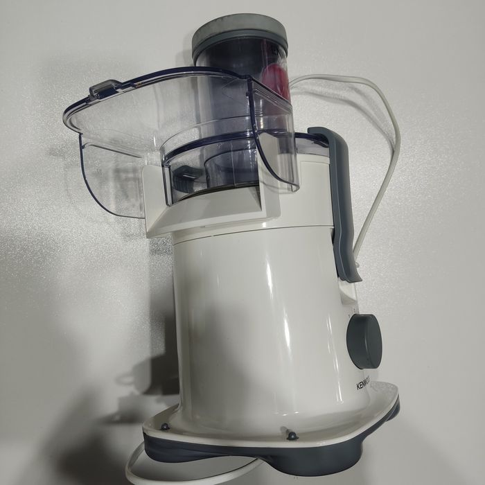 Соковыжималка Kenwood JE 680
