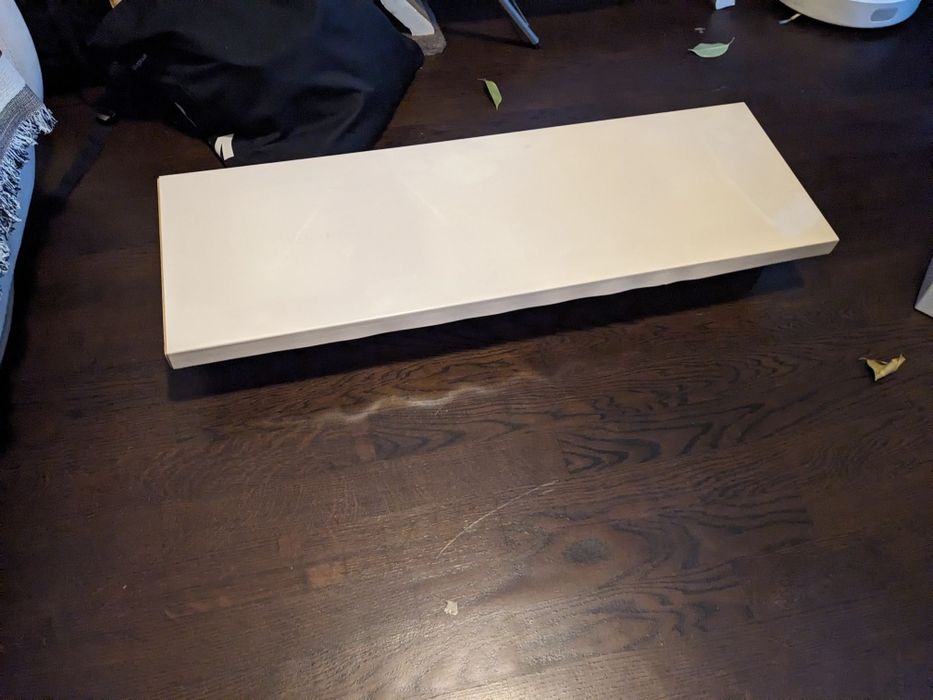 Поличка на пол (з ніжками) безкоштовно