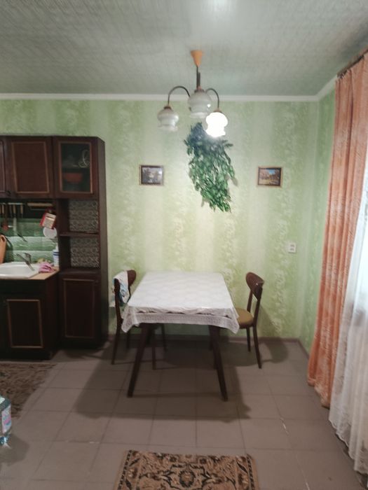 Продаю 3к/кв ул.Пушкинская ,гараж,закрытый двор 32000$
