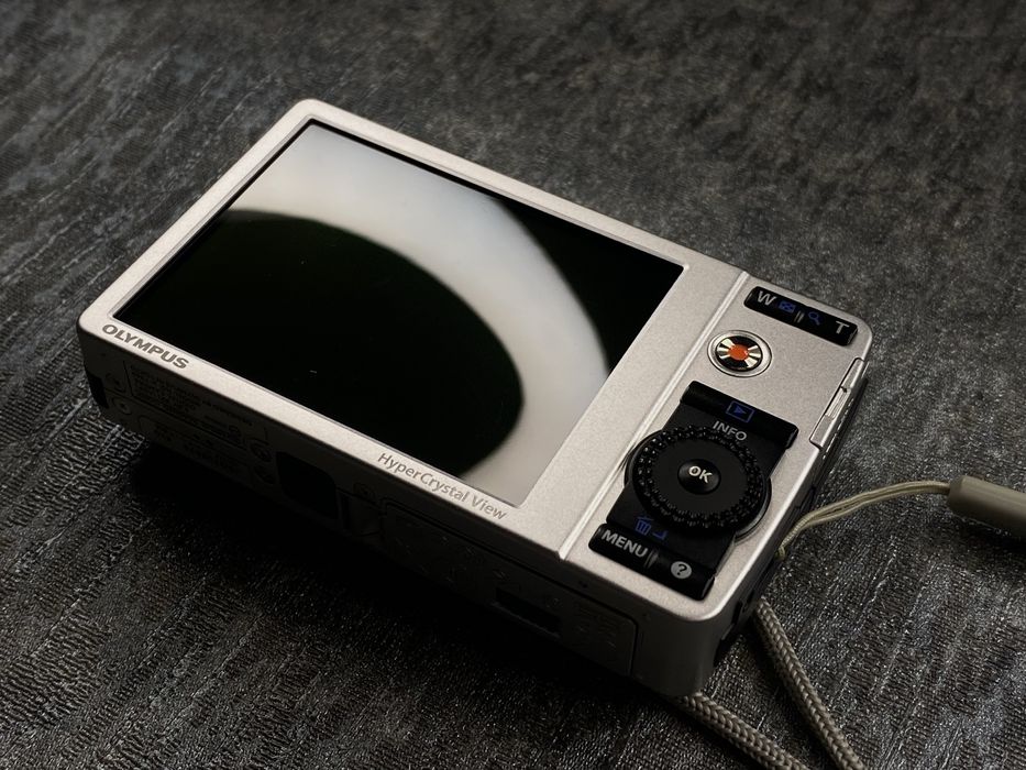 Olympus Mju/Stylus 7040 HyperCrystal View