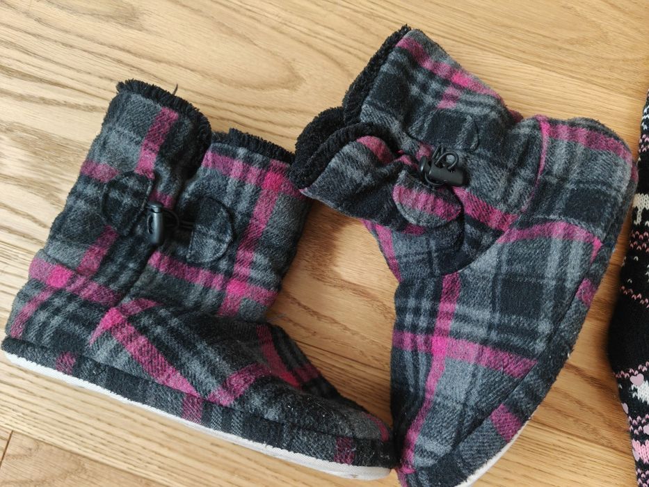 Zestaw skarpety i kapcie na chłodniejsze dni 38/39