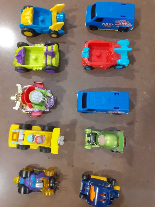 20 Carros de colecção e de brincar