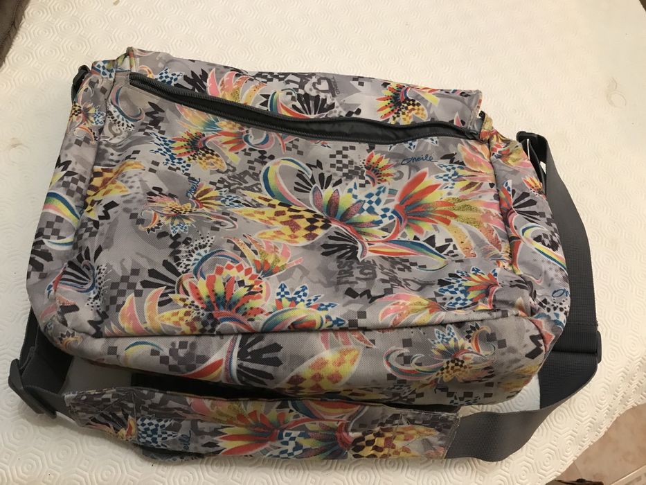 Mochila escolar da O’Neils
