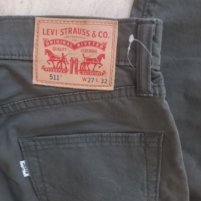 Levis  męskie spodnie jeans 27/32