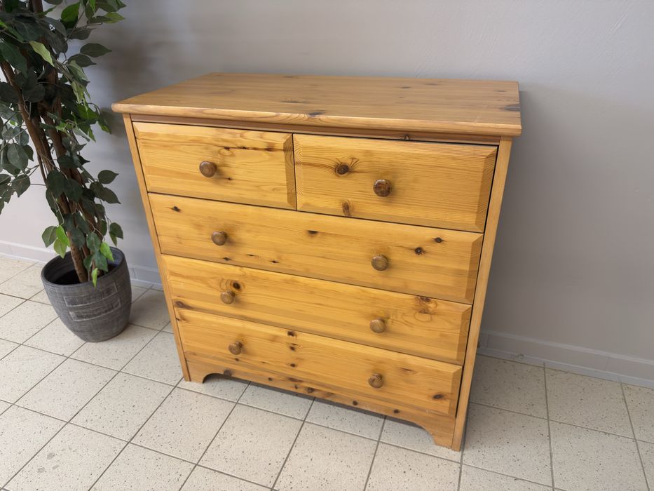 Ładna mała komoda sosnowa 5 szuflad dowóz wysyłka