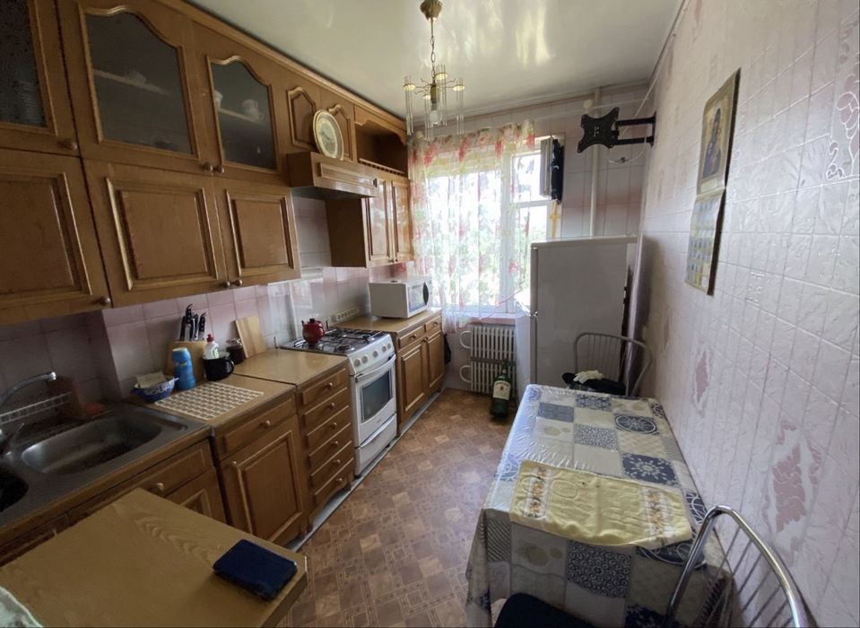 Продам 3к квартиру в смт.Зарічне
