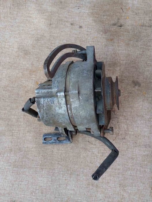 Генератор до Москвич 2141