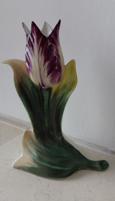 Floreira tulipa Vista Alegre