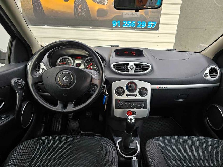 Renault Clio 1.2i 16v 140.000Km 03/2009
