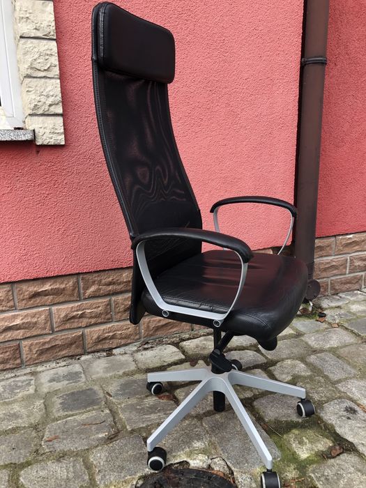 Fotel biurowy Markus  skóra.Możliwy dowóz.