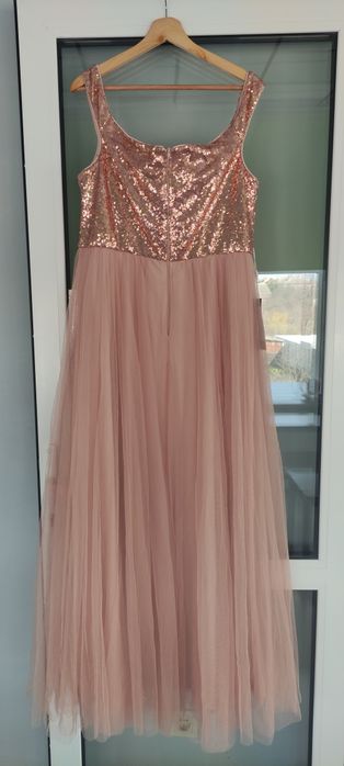 Персикова святкова сукня на випускний
