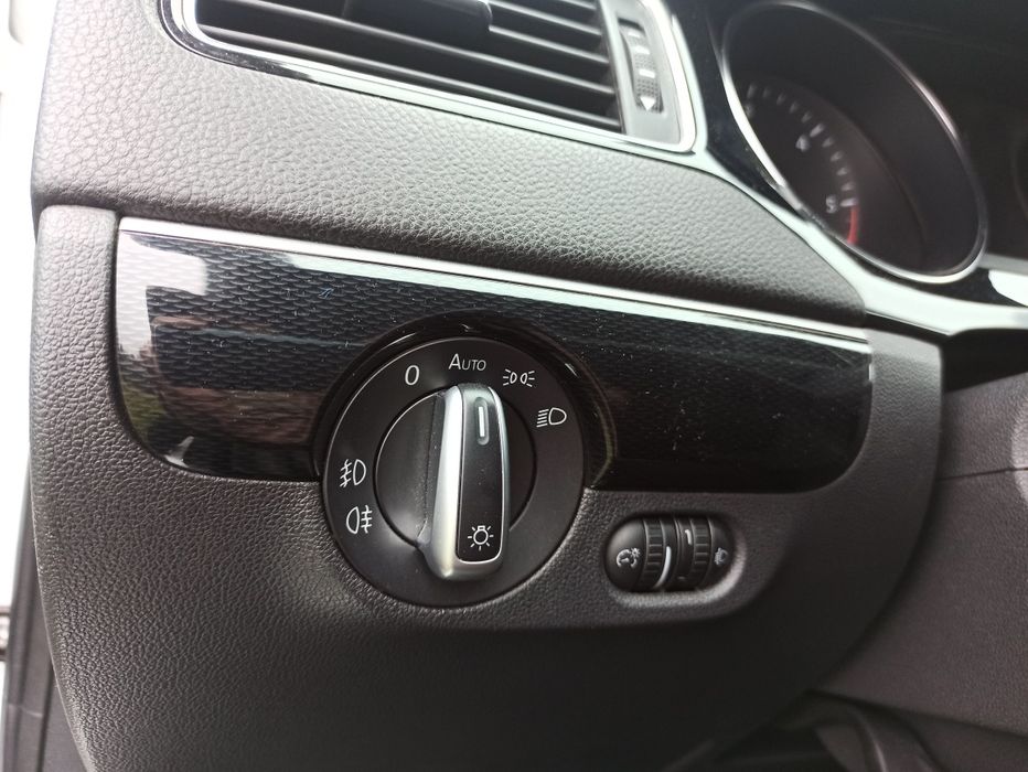 Volkswagen Jetta 2016, 1,6tdi, МКПП, максимальна комплектація, без ДТП