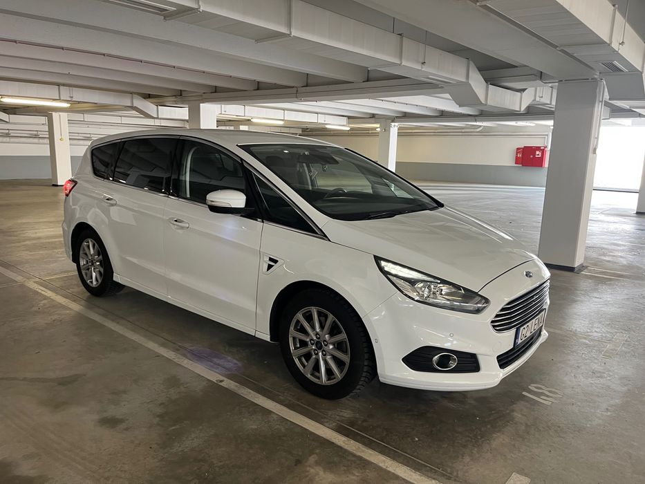 Samochod Ford Smax 2016