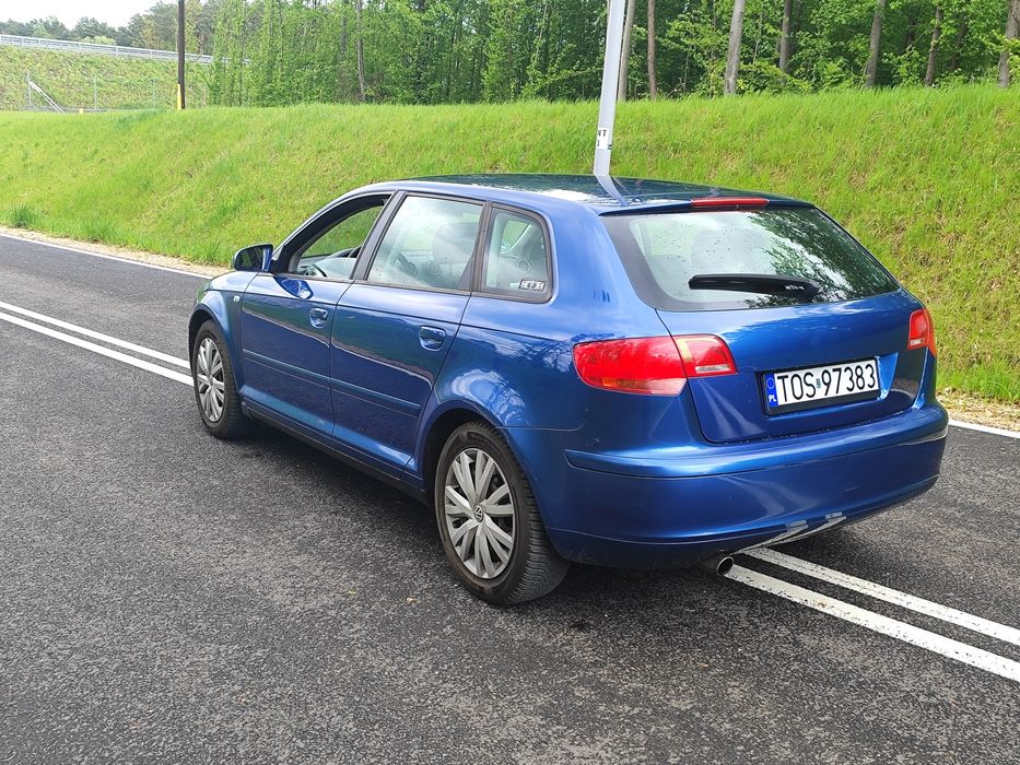 Audi A3 8P • 1.6 Benzyna • 215 tys km • Podgrzewane Fotele • 4el szyby