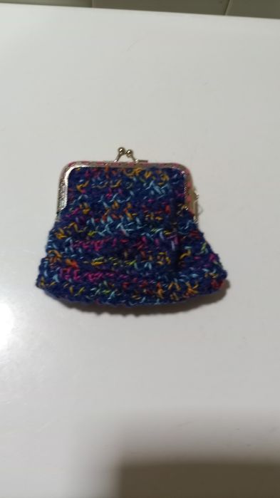 Porta moedas em crochê  novo