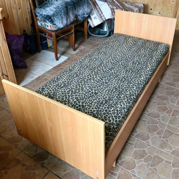 Ціна знижена! Ліжко дитяче з матрасом