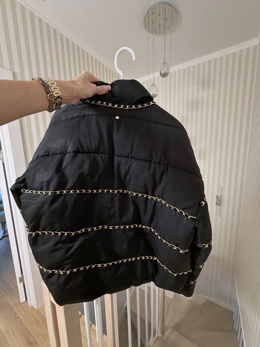 Twinset milano куртка пуховик пуфер з золотими цепочками