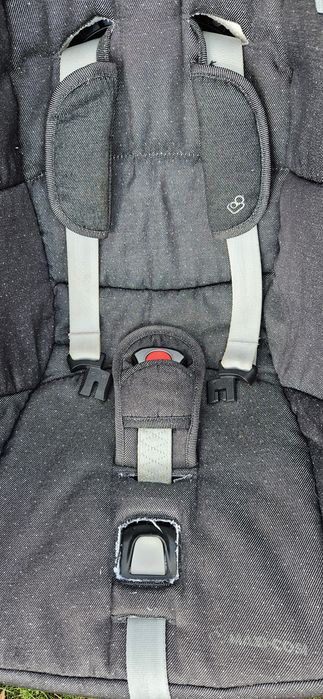 Fotelik Maxi - cosi Pebble Plus szary 0-12kg z daszkiem szary nosidełk